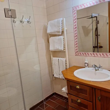 게스트하우스 Casa Adega Do Mosteiro - 4*