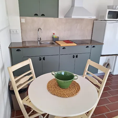 Casa Adega Do Mosteiro - 게스트하우스 칼다스하이냐