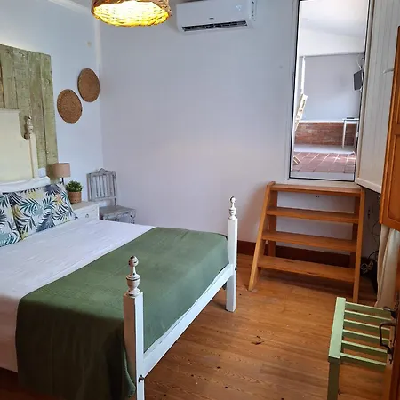 Konukevi Casa Adega Do Mosteiro - Turismo Rural Caldas Da Rainha