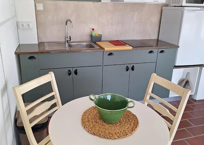 Casa Adega Do Mosteiro - Pensión Caldas Da Rainha